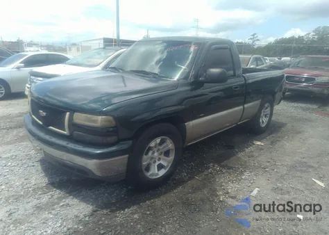 2002 Chevrolet Silverado 1500 Ls из США, поврежденный, VIN 1GCEC14VX2Z122467